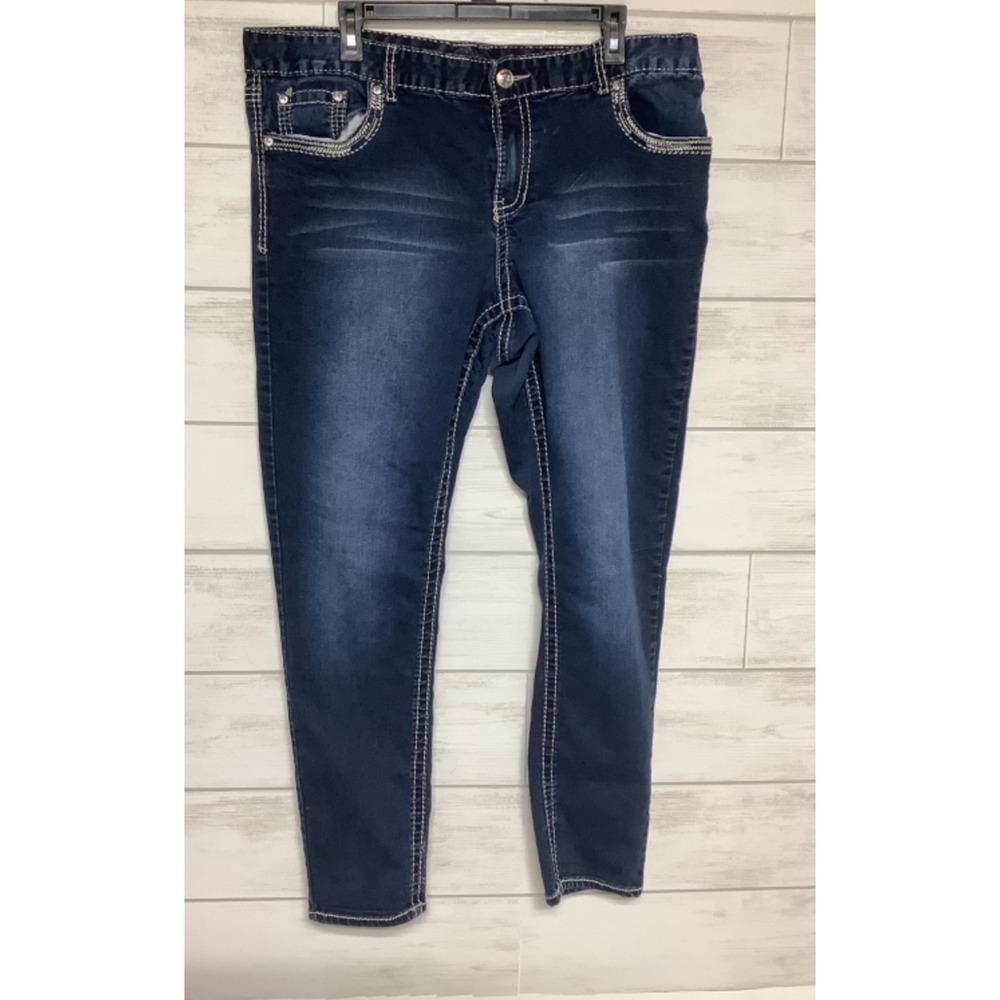 Maurices Women's Jeans Size 20 Thick Stitched Embellished Pockets Blue Denim